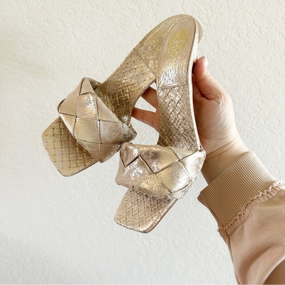 New Vince Camuto Brelanie Gold Metallic Woven Heels - Picture 3 of 8